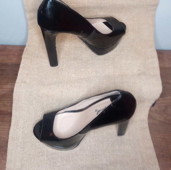 Qupid Black Platform Stilettoes 1" Platform 4" Heel Size 6 Comfy Sexy Open Toe - Picture 9 of 10